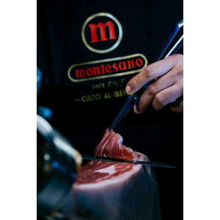 Acorn-fed ham 50% Iberian Montesano knife cut